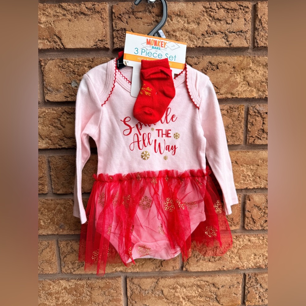 • 4/$25- Monkey Bars “Sparkle All The Way” 3 Piece Outfit‎